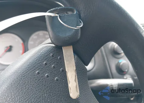 2005 Honda Civic Vp из США, поврежденный, VIN 1HGEM21195L078197